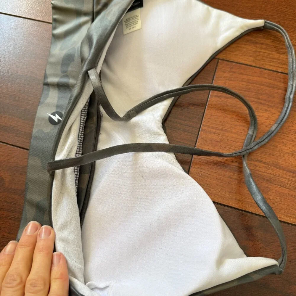 Electric Yoga Camo Sports Bra Size Small - Picture 7 of 7